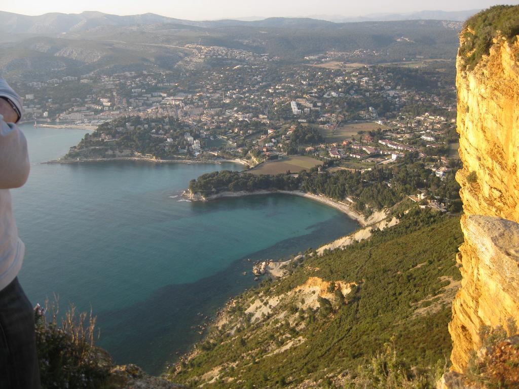 50m Plage T2 Grande Terrasse Vue Mer Climatisé Piscine Chauffée, Parking clos gratuit Sanary-sur-Mer Exterior foto