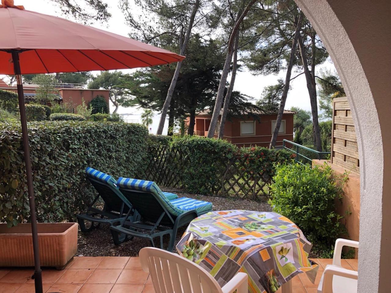 50m Plage T2 Grande Terrasse Vue Mer Climatisé Piscine Chauffée, Parking clos gratuit Sanary-sur-Mer Exterior foto