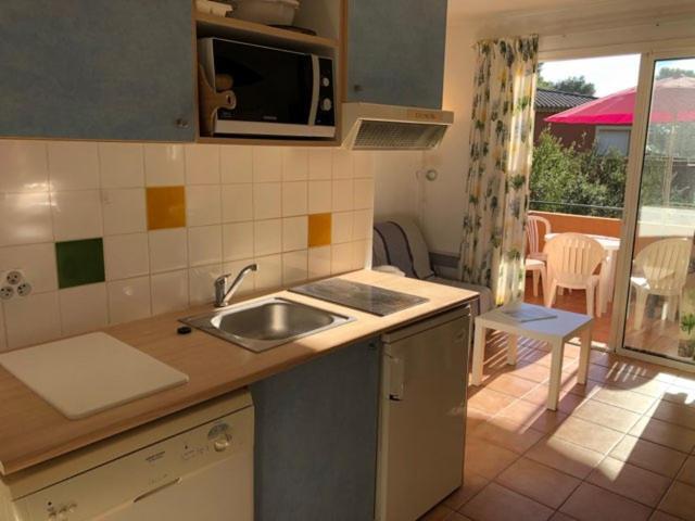 50m Plage T2 Grande Terrasse Vue Mer Climatisé Piscine Chauffée, Parking clos gratuit Sanary-sur-Mer Exterior foto
