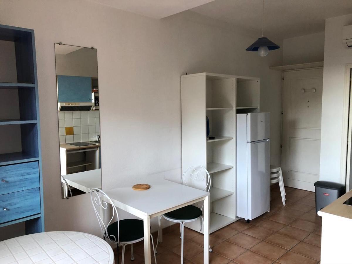 50m Plage T2 Grande Terrasse Vue Mer Climatisé Piscine Chauffée, Parking clos gratuit Sanary-sur-Mer Exterior foto